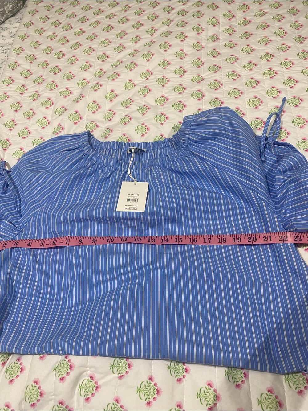 Free Assembly Blue and White Pinstripe Button-Up Shirt NWT XL - Picture 7 of 7